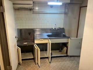 ����s����̋󂫉ƃ}���V�����Еt��