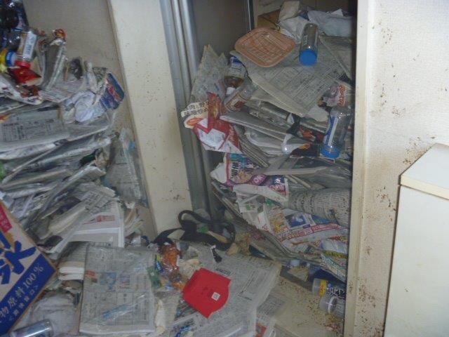 ゴミ屋敷 ゴミ屋敷