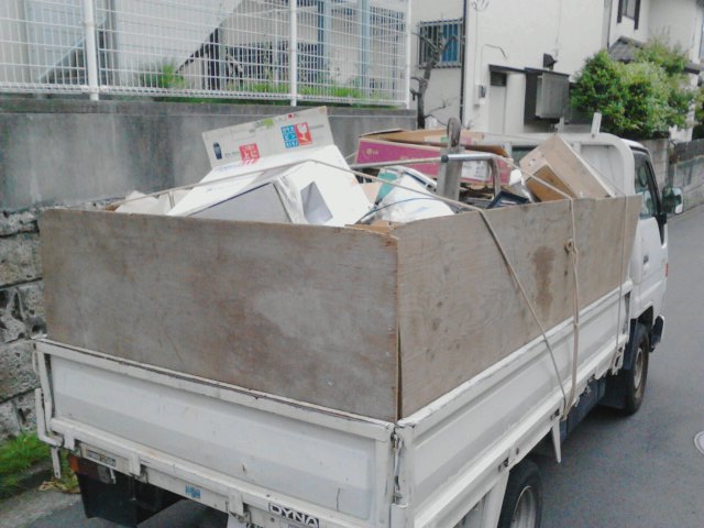 2トン車満載便 2トン車満載便