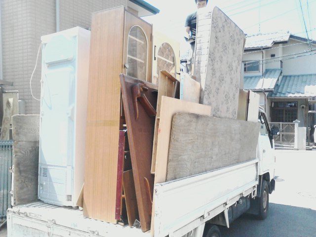 2トン車満載便 2トン車満載便